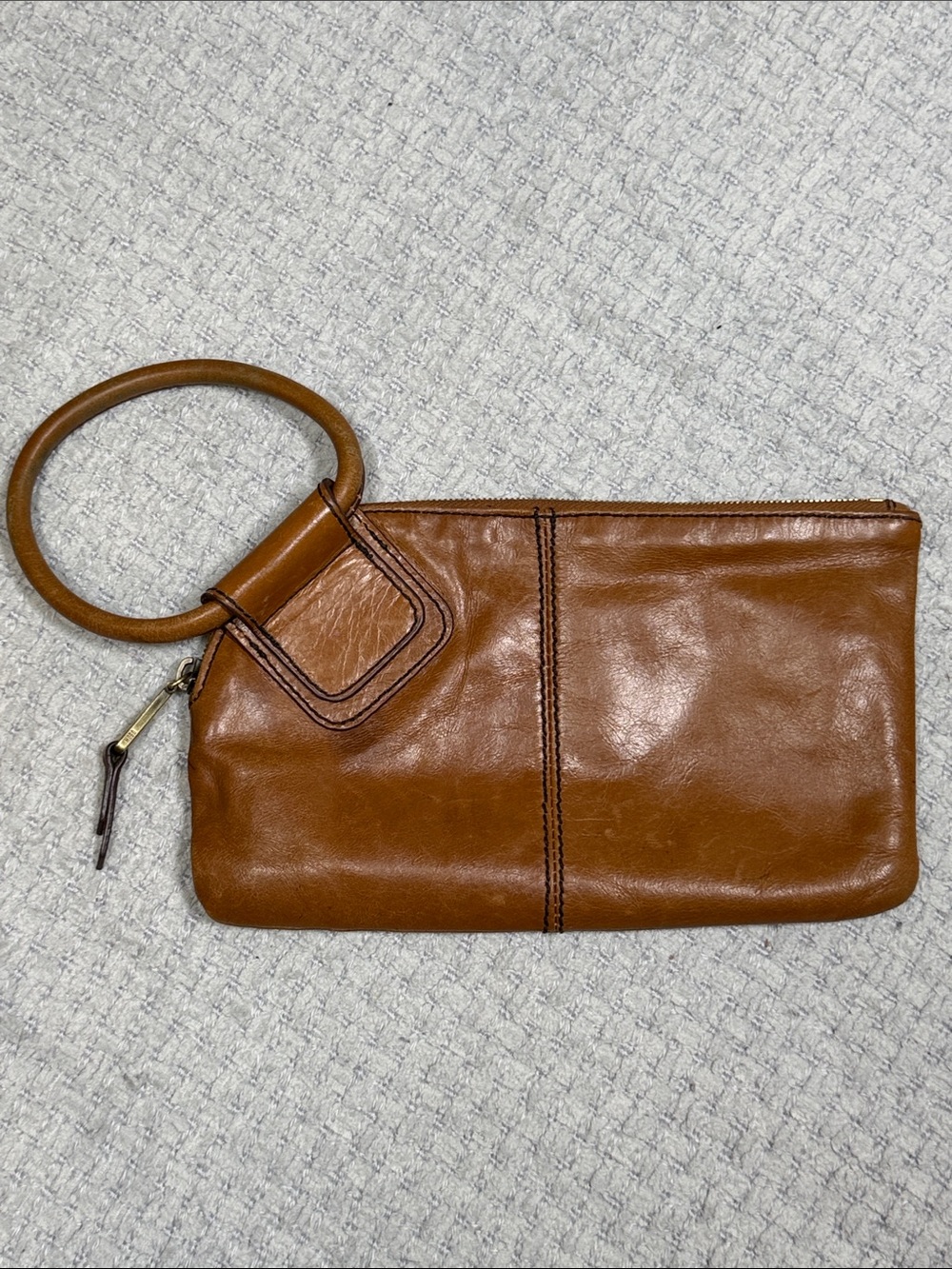 Hobo Sable Wristlet Polished Leather Brown Wallet Clutch